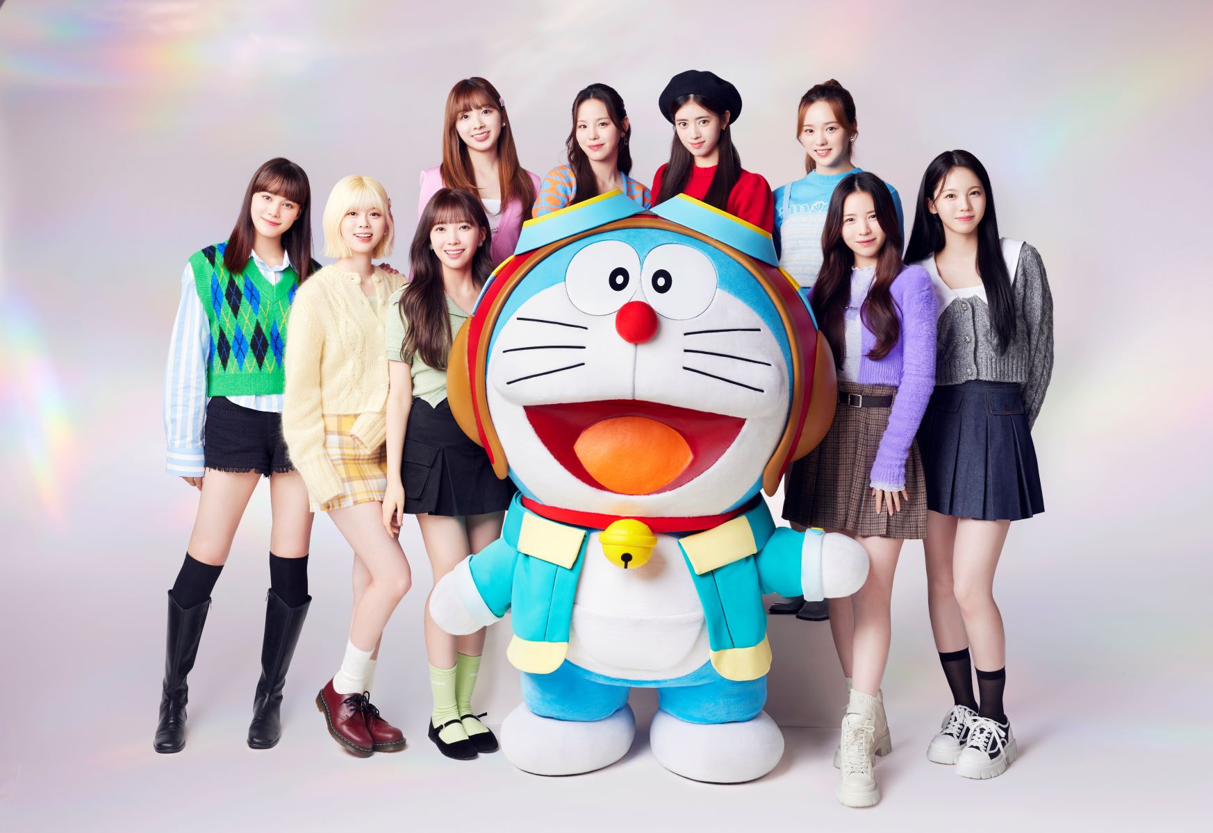 NiziU、初のドーム公演「NiziU Live with U “Burn it Up”」が京セラ